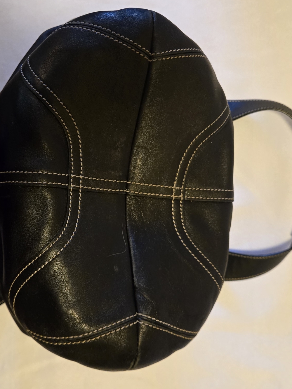 Coach Soho Black Leather Shoulder Buckle Bag. Style 9544 Great Leather Condition - Picture 9 of 16